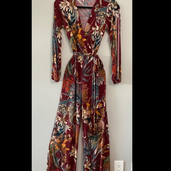Floral (70's inspired) Lightweight Belted Jumpsuit - Picture 4 of 4